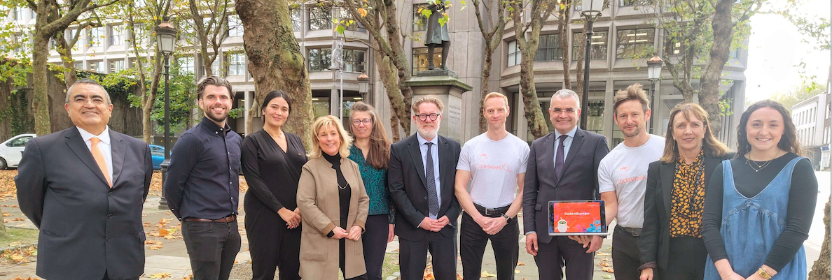 Minister backs and Matrix Team